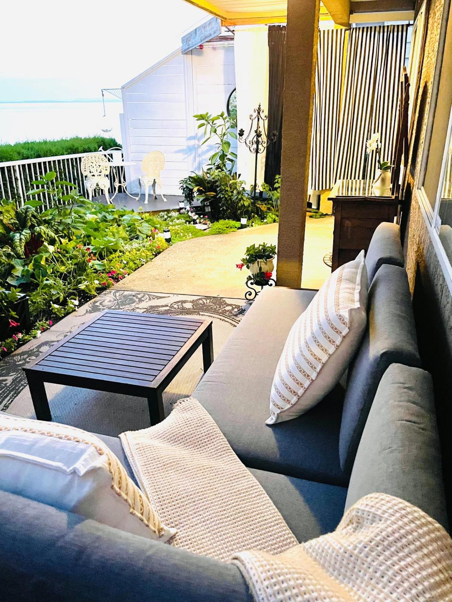 Donna'S Bed & Breakfast ไวท์ร็อค ภายนอก รูปภาพ